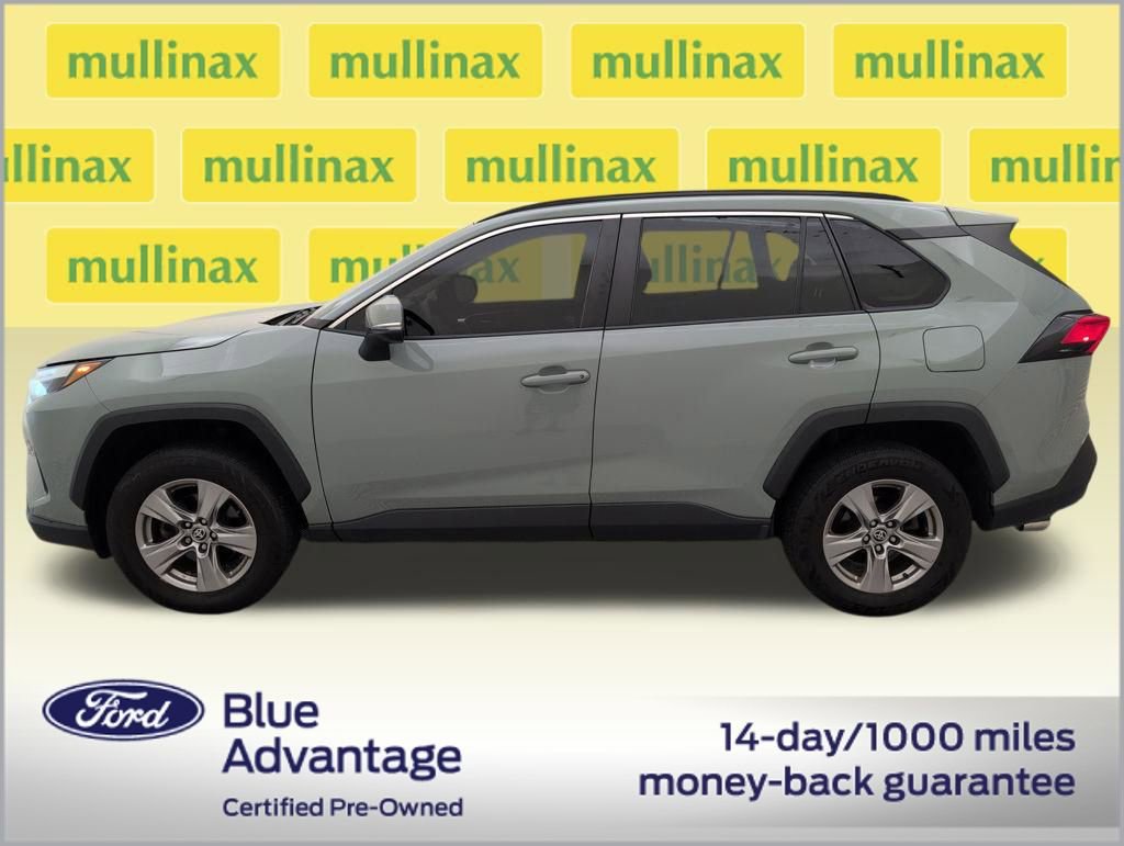 Used 2022 Toyota RAV4 XLE image 11