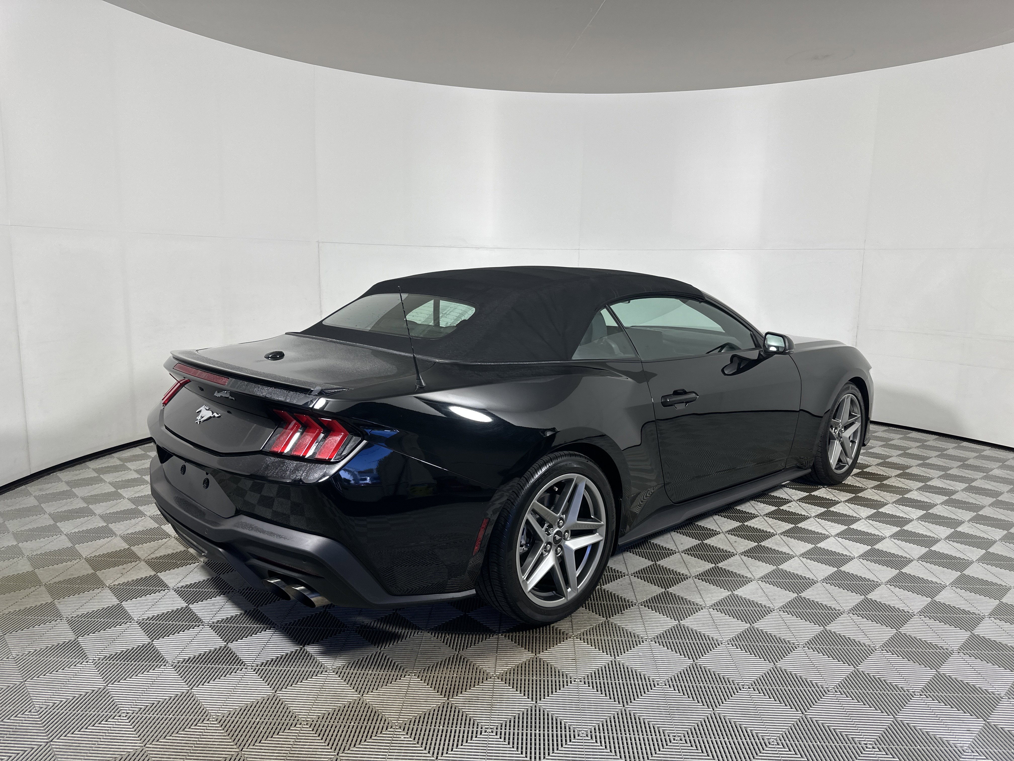 Certified 2024 Ford Mustang Premium image 7