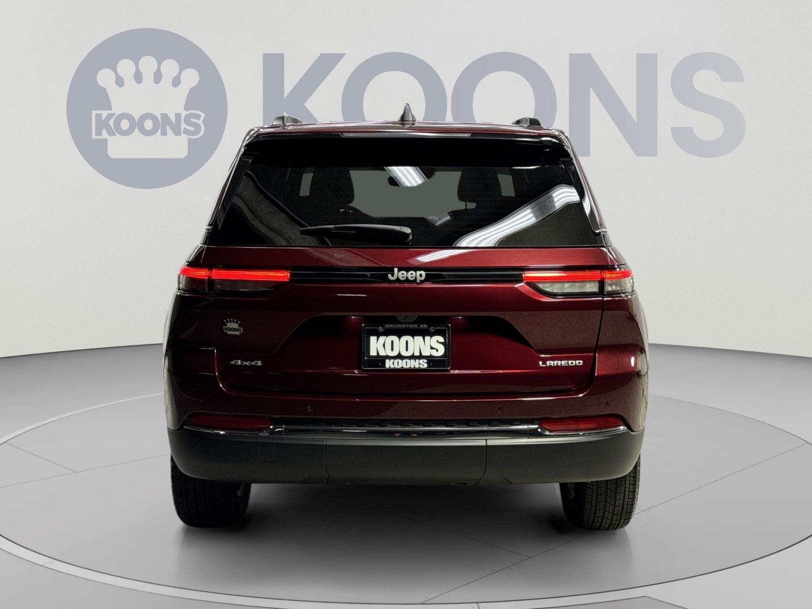 Used 2025 Jeep Grand Cherokee Laredo AWD/4WD image 19