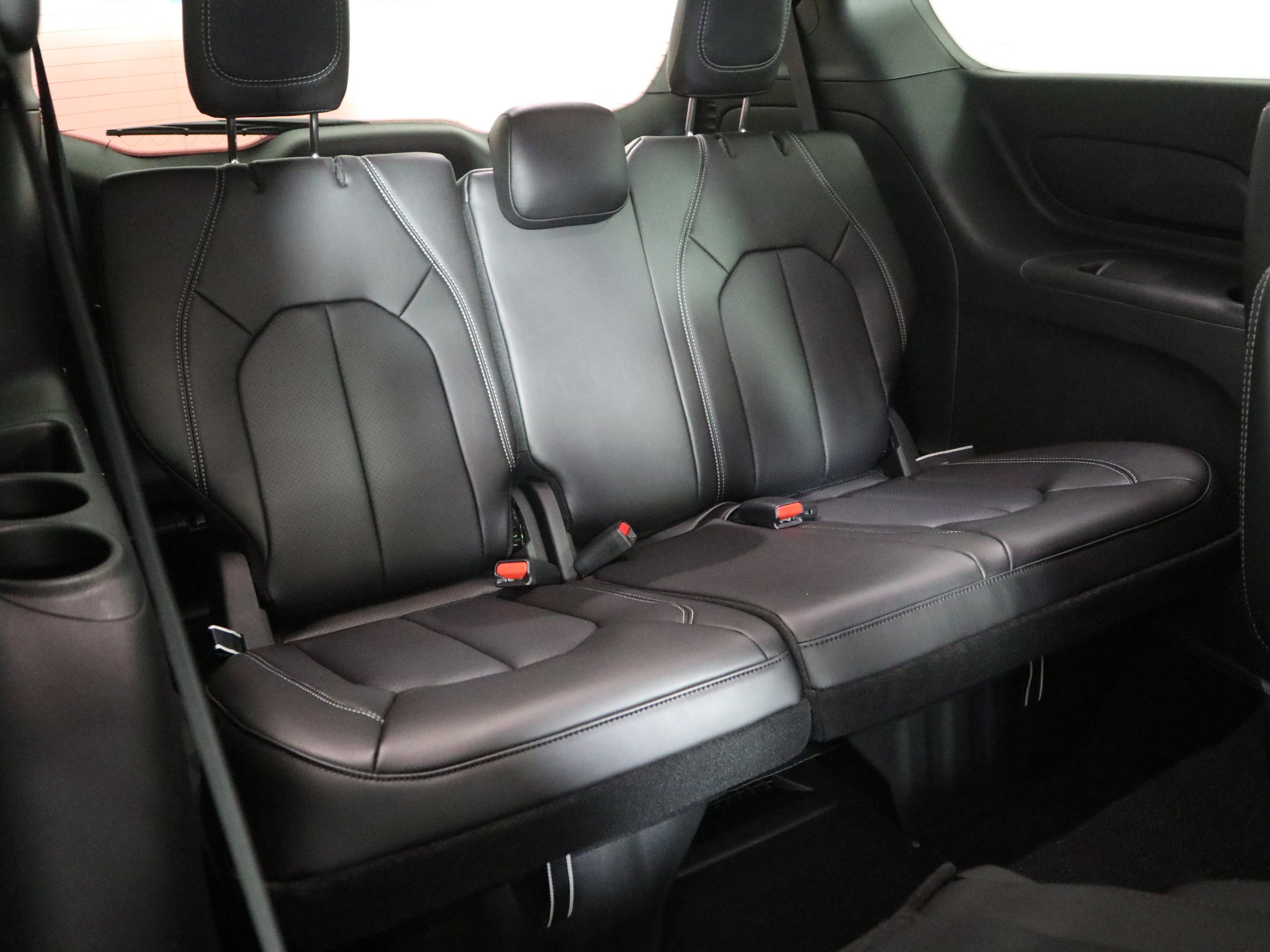 New 2026 Chrysler Pacifica Select image 22