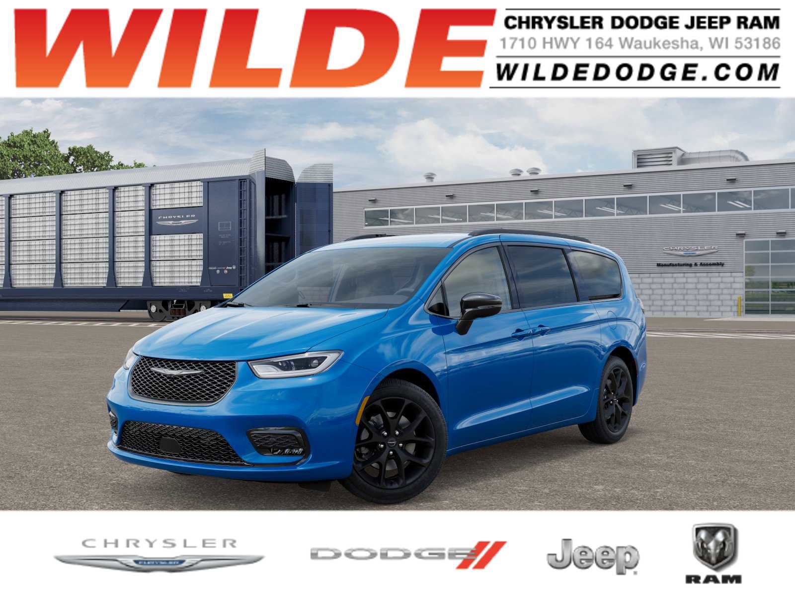 New 2026 Chrysler Pacifica Select w/ S Appearance Package