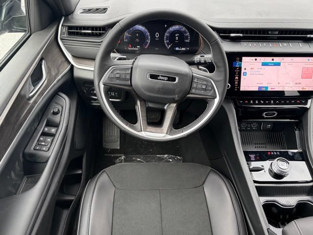 New 2026 Jeep Grand Cherokee Altitude AWD/4WD image 35