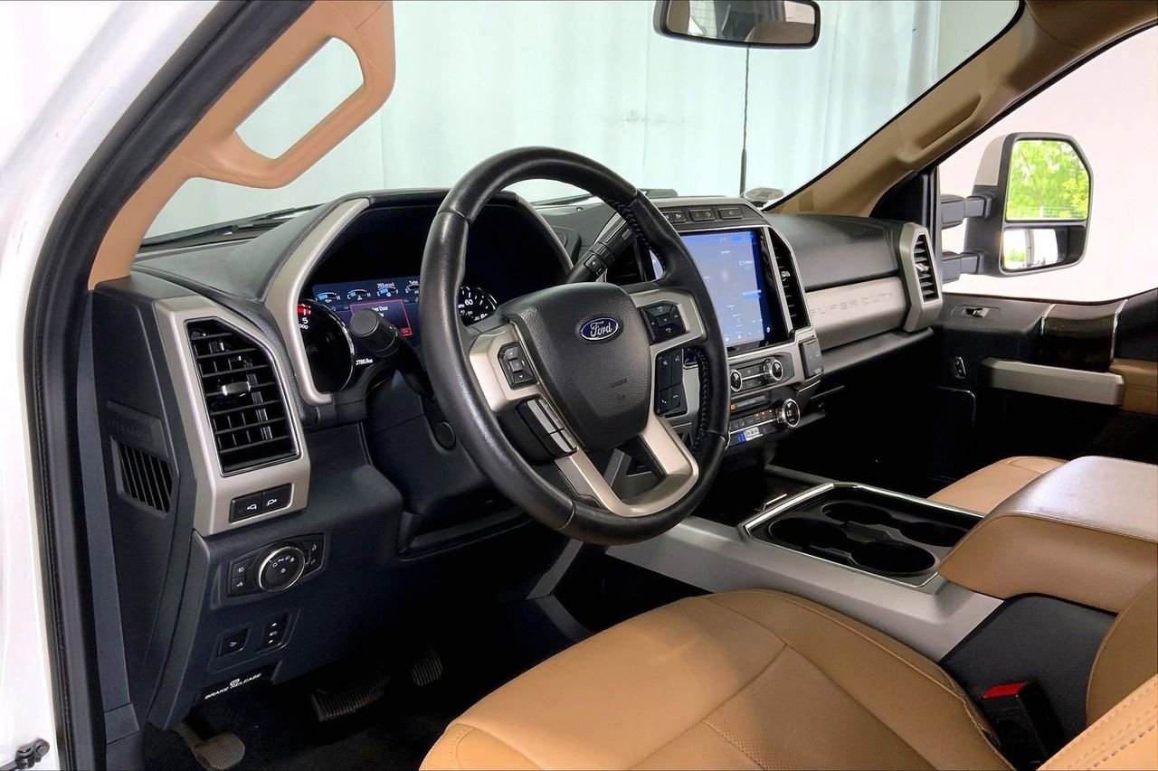 Used 2022 Ford F250 Lariat w/ Lariat Ultimate Package AWD/4WD image 14