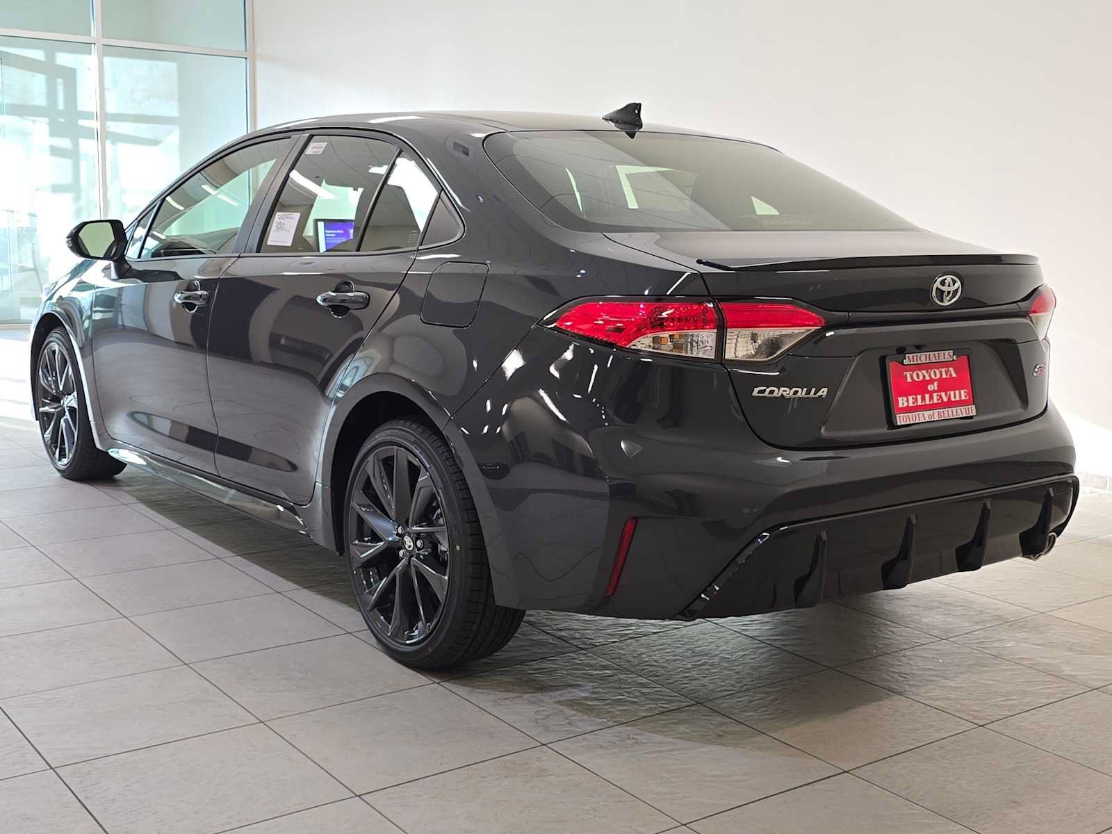 New 2027 Toyota Corolla SE FWD image 4