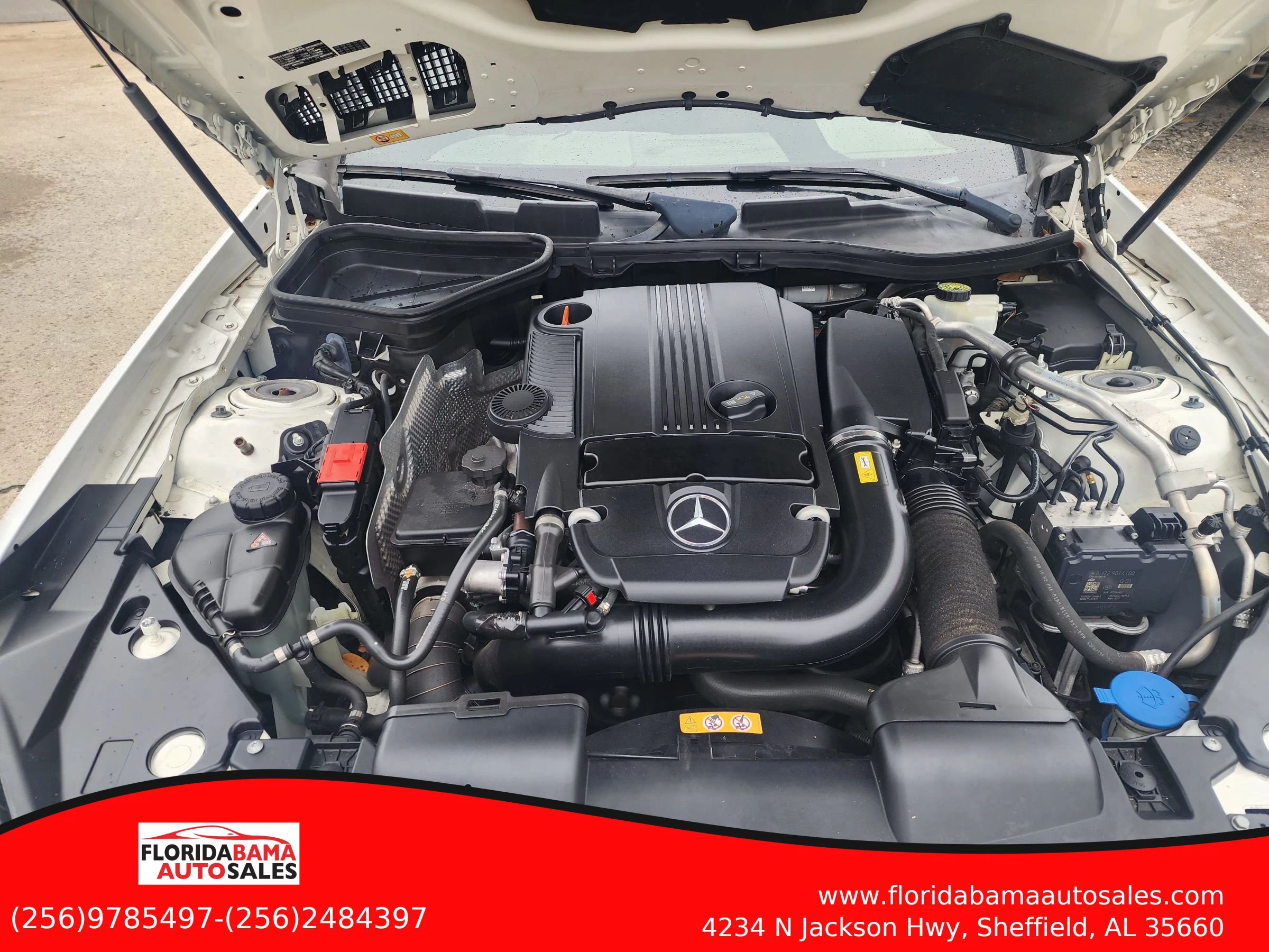Used 2014 Mercedes-Benz SLK 250 w/ Sport Package image 18