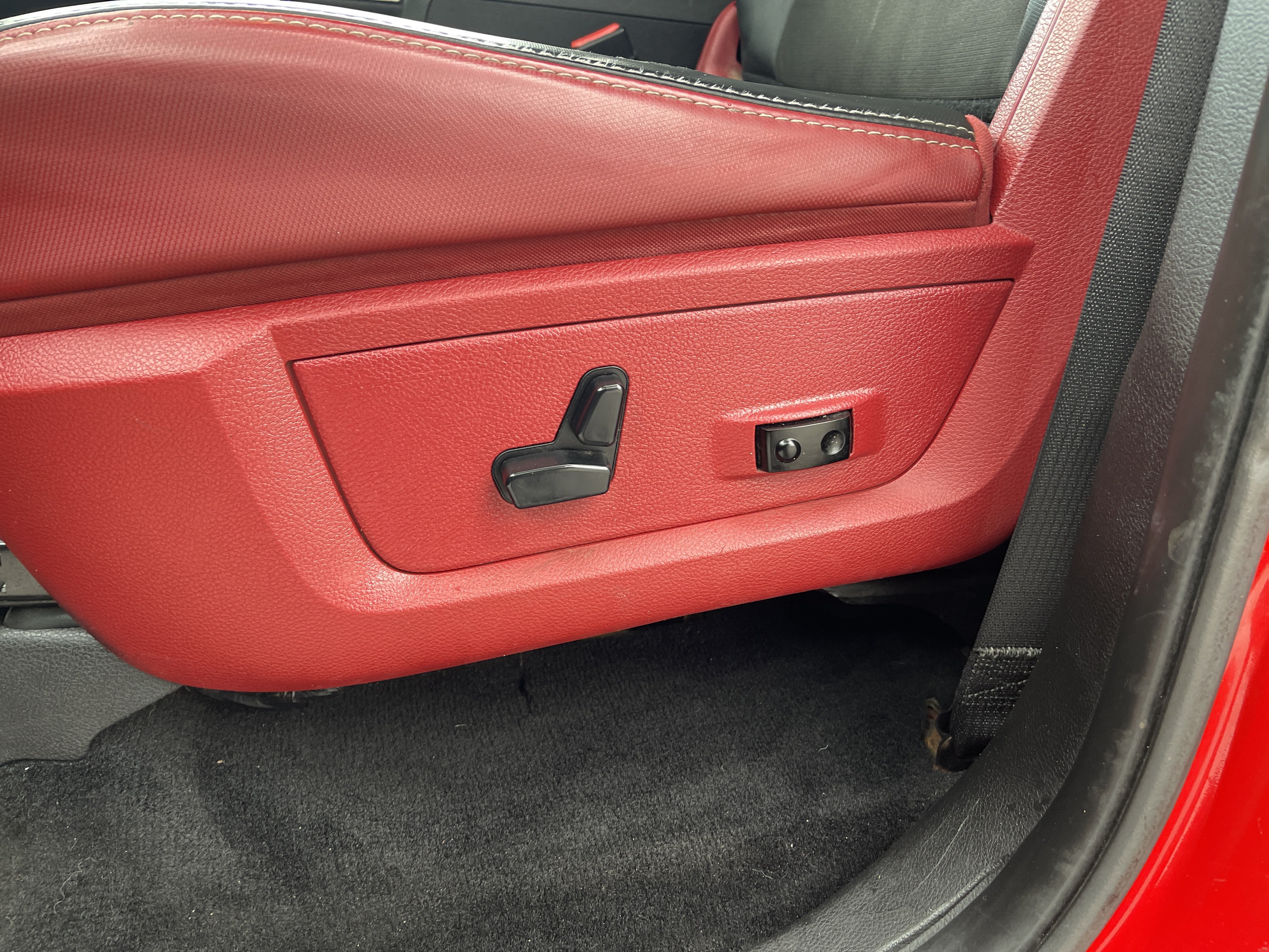 Used 2016 RAM 1500 Rebel AWD/4WD image 13