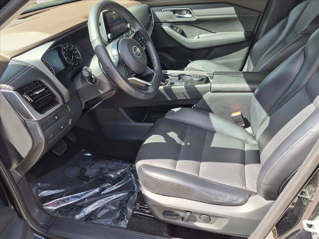 Used 2021 Nissan Rogue SV w/ Premium Package AWD/4WD image 16