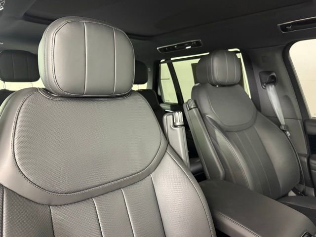 Used 2024 Land Rover Range Rover Long Wheelbase SE AWD/4WD image 31