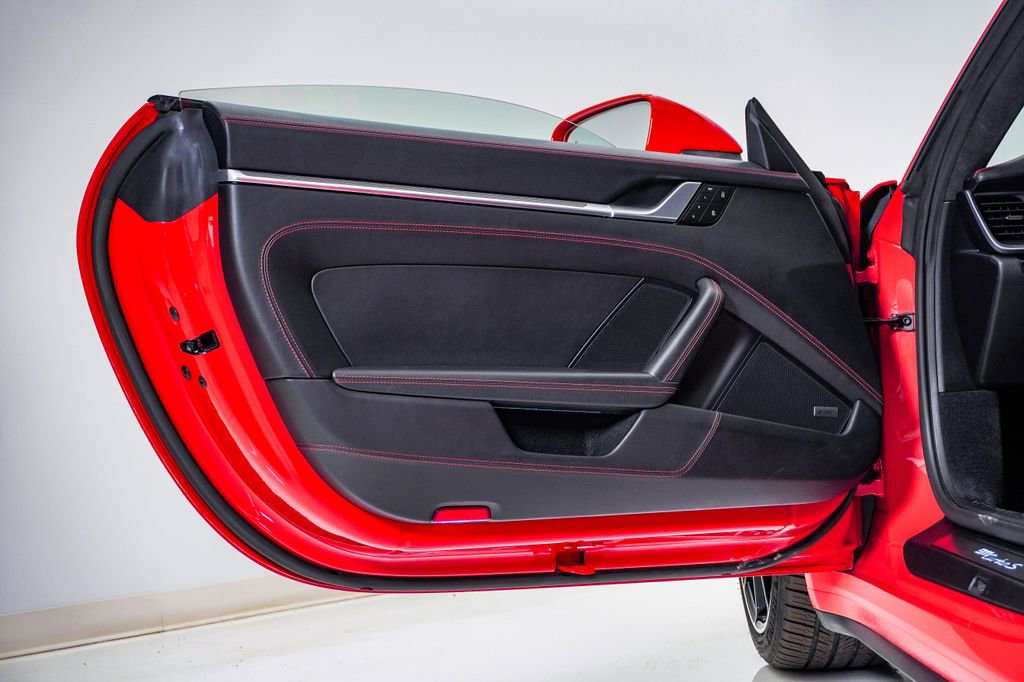 Certified 2022 Porsche 911 Turbo S image 28