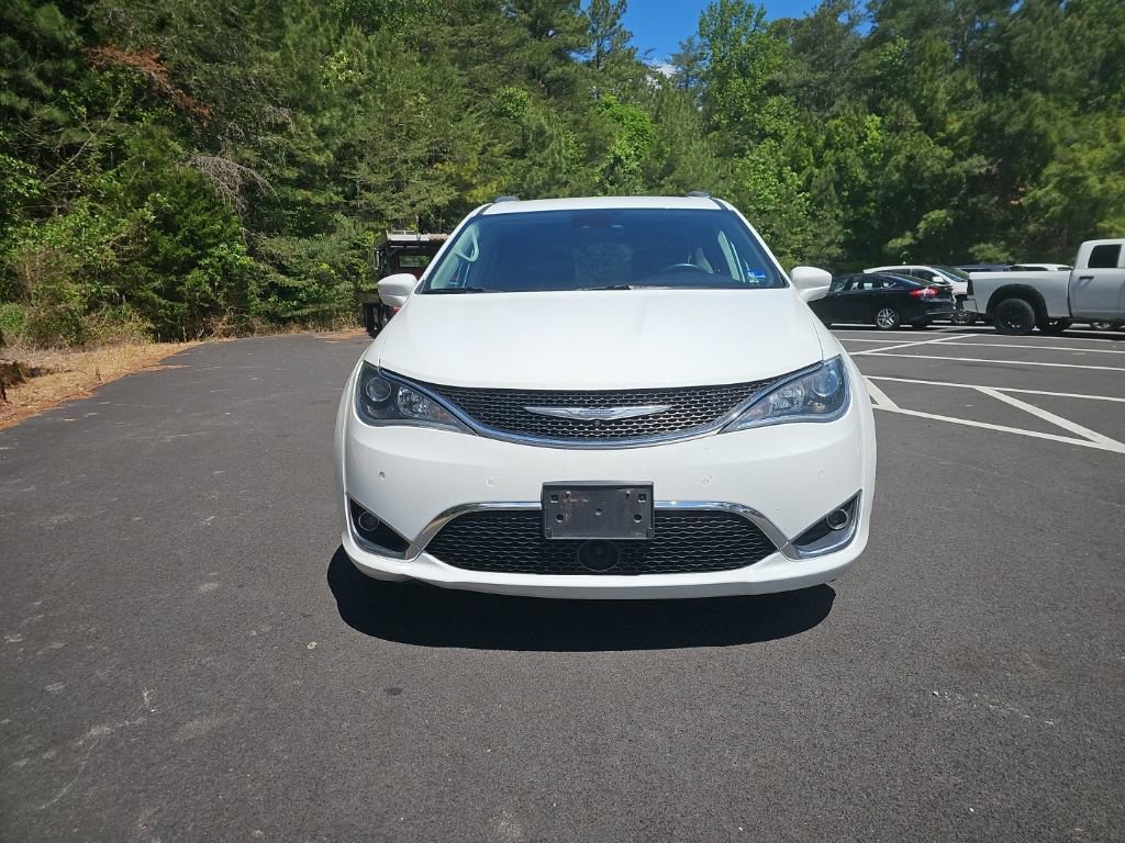 Used 2017 Chrysler Pacifica Touring-L Plus w/ Advanced Safetytec Group FWD image 2