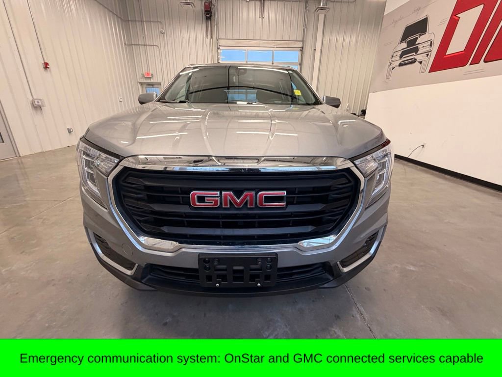 Used 2024 GMC Terrain SLE image 7