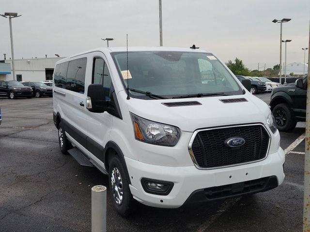 Used 2025 Ford Transit 350 XLT RWD image 2