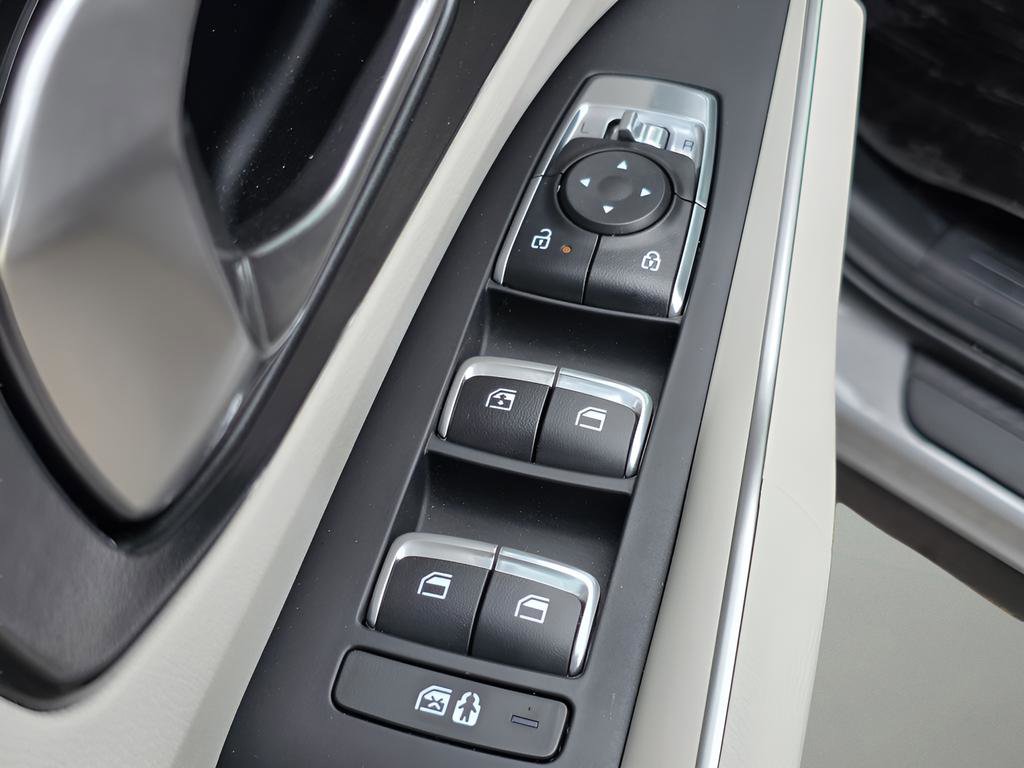 Used 2025 Kia Sorento EX w/ Panoramic Sunroof Package FWD image 19