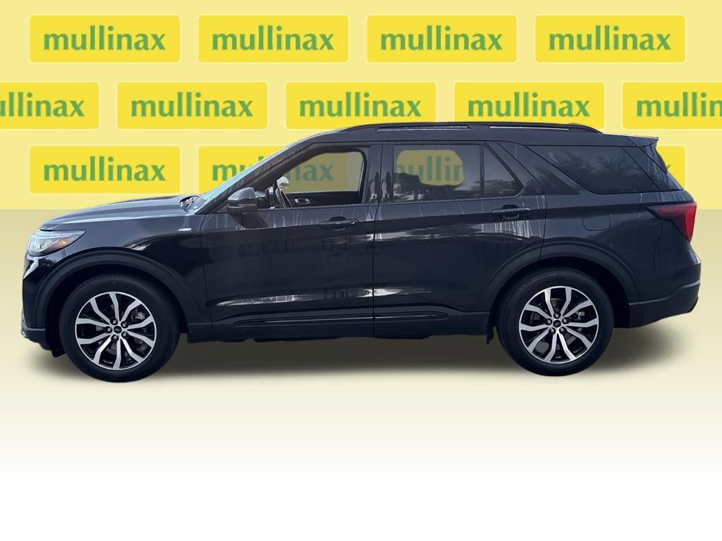 Used 2025 Ford Explorer ST-Line image 10