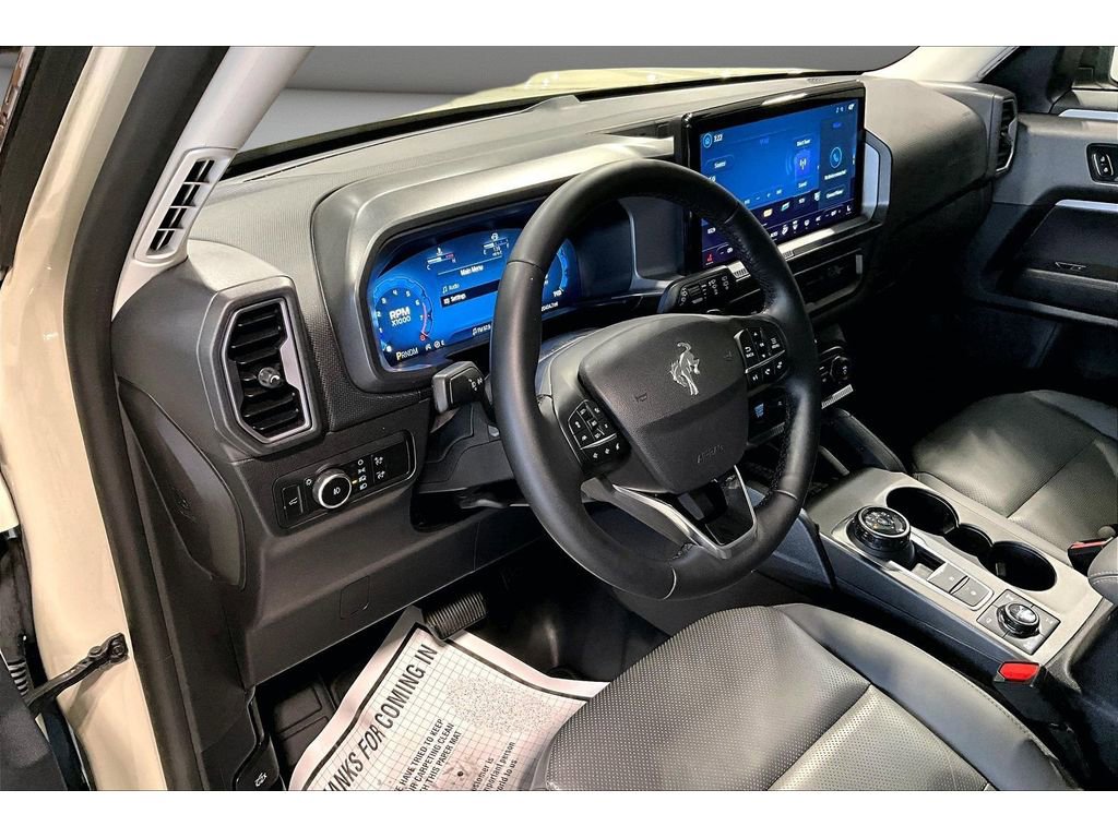 Used 2025 Ford Bronco Sport Badlands image 16