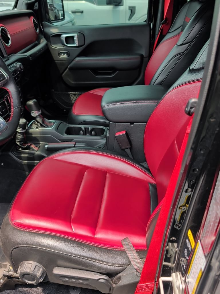 Used 2023 Jeep Wrangler Unlimited Rubicon 392 AWD/4WD image 8