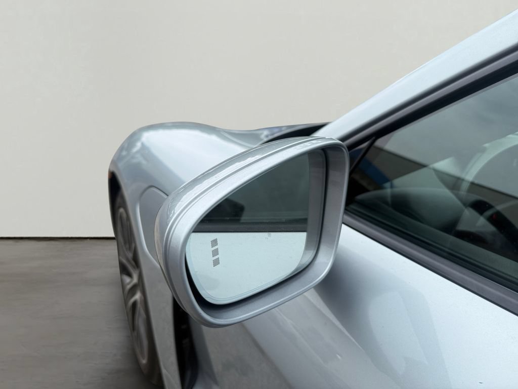 Used 2021 Porsche Taycan RWD image 30