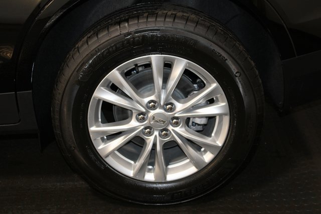 New 2025 Cadillac XT5 Luxury image 24