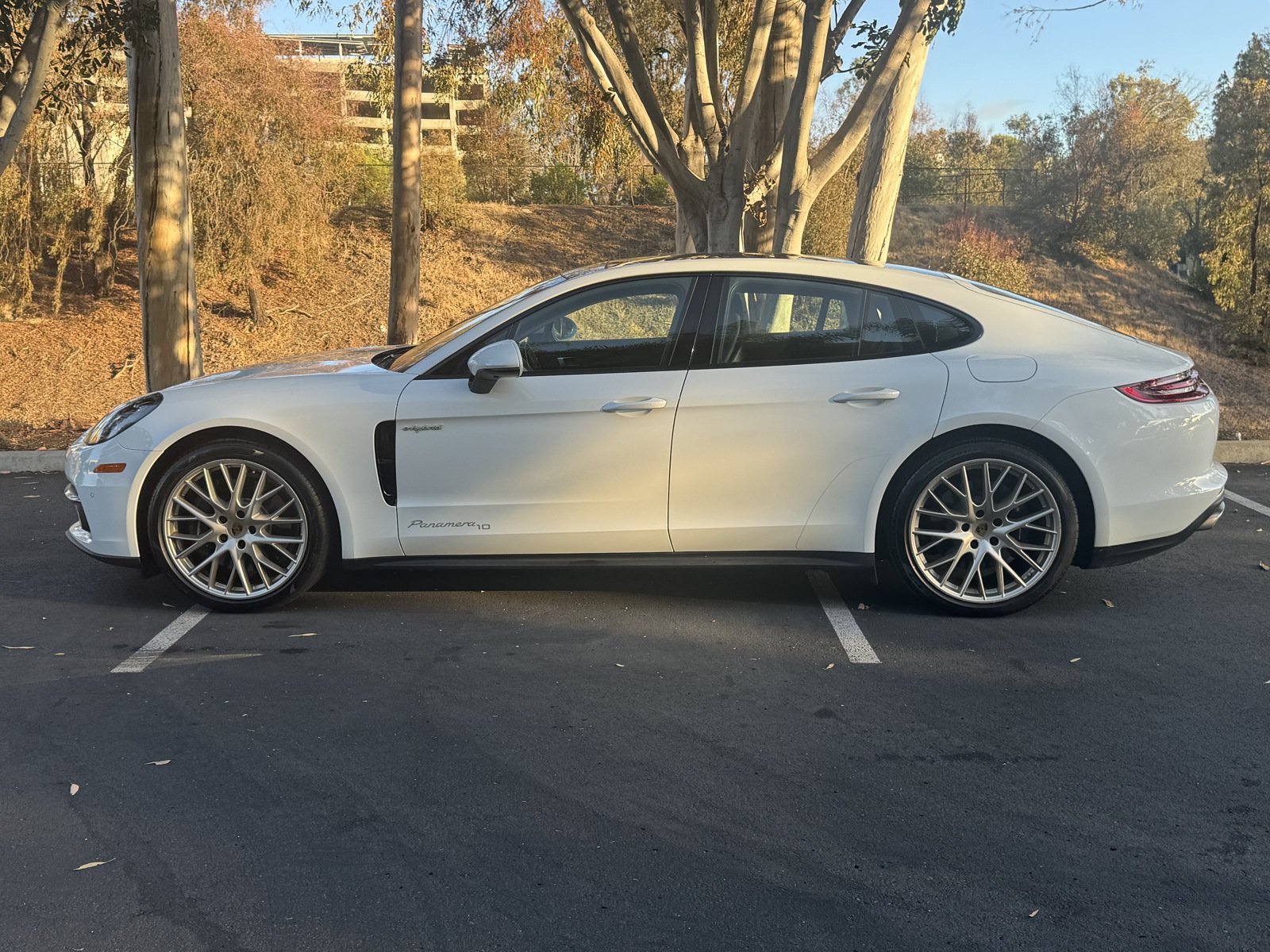 Used 2020 Porsche Panamera 4 AWD/4WD image 13