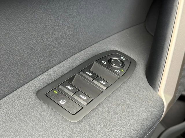 Used 2026 BMW iX xDrive45 image 19