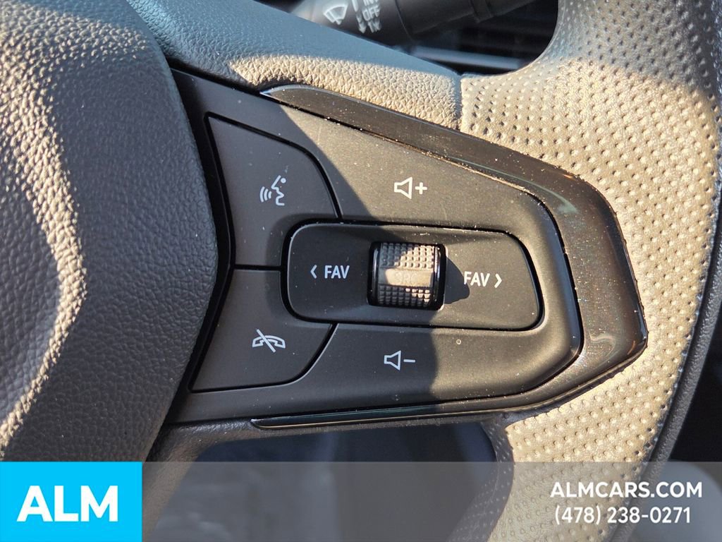 Used 2025 Chevrolet Trax LS image 24