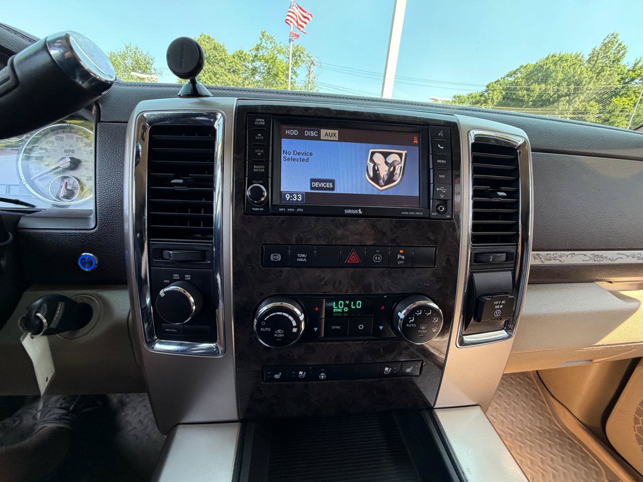 Used 2012 RAM 3500 Laramie Longhorn w/ Max Tow Pkg AWD/4WD image 25