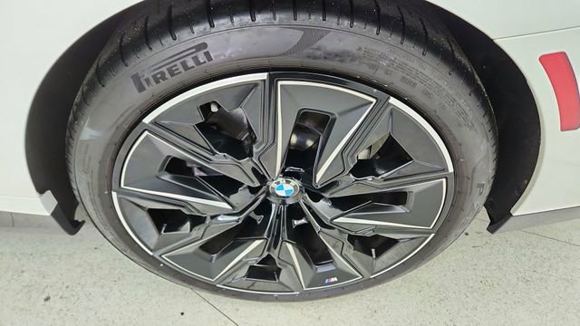 Used 2025 BMW 740i xDrive image 58