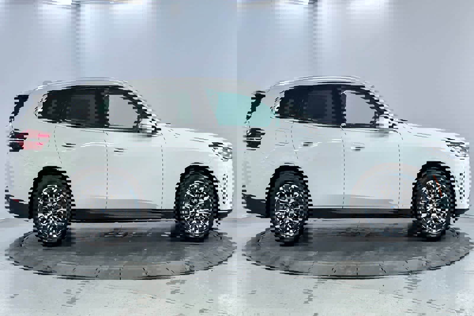 Used 2026 BMW X3 xDrive30 w/ Convenience Package image 8