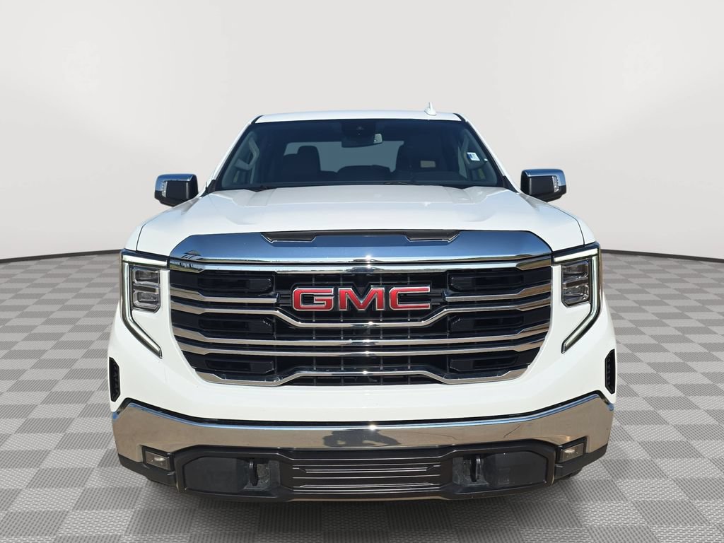 Used 2025 GMC Sierra 1500 SLT RWD image 2