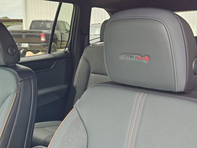 New 2026 GMC Acadia AT4 w/ Luxury Package image 21