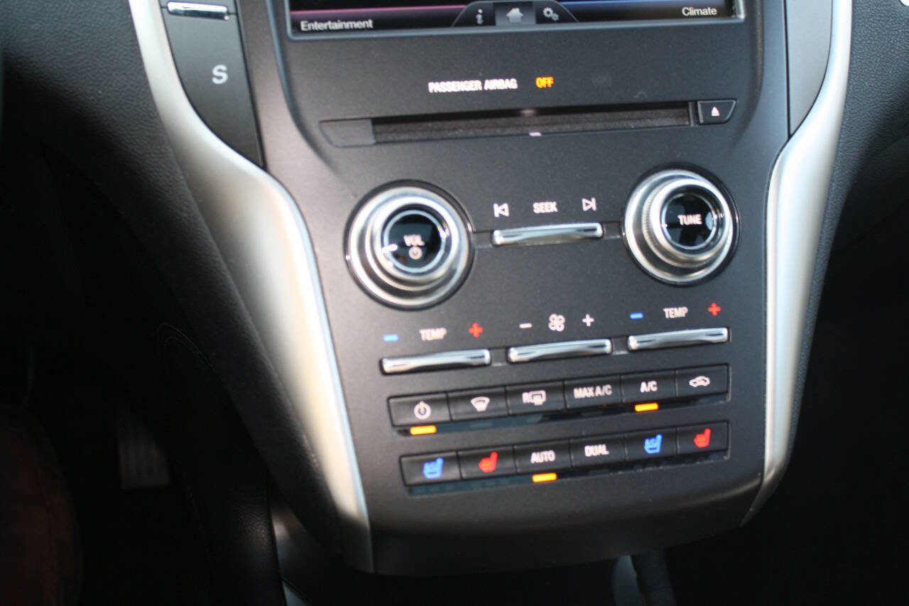 Used 2015 Lincoln MKC AWD w/ Equipment Group 102A Reserve image 13