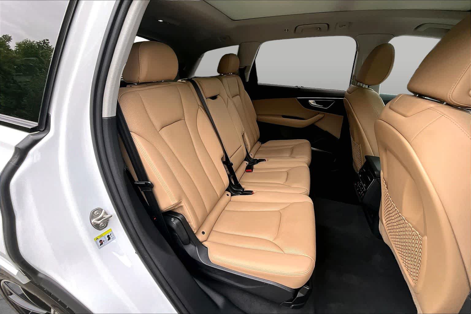 Used 2021 Audi Q7 3.0T Prestige AWD/4WD image 19