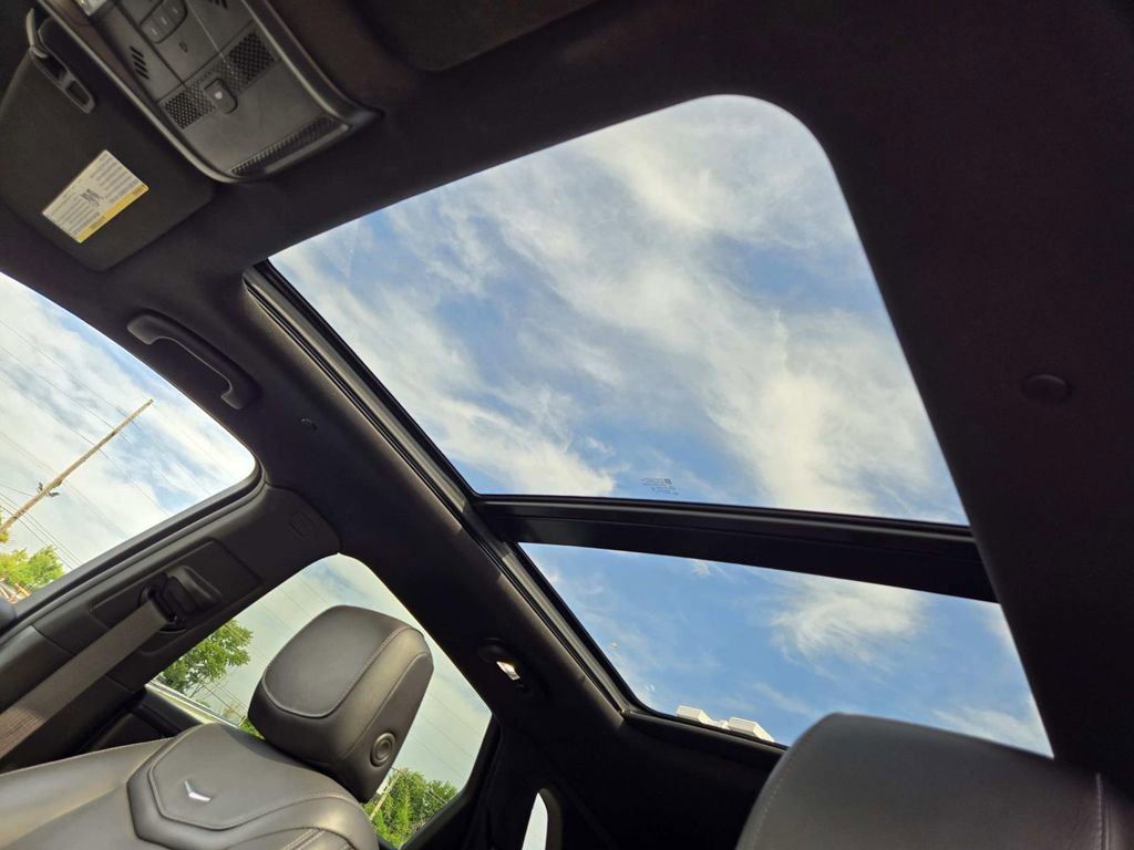 Used 2022 Cadillac XT5 Premium Luxury image 9