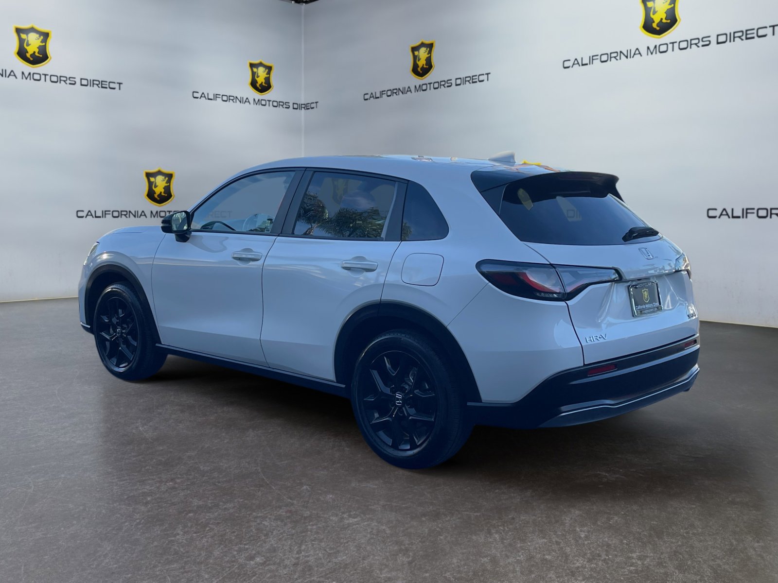 Used 2025 Honda HR-V Sport image 3