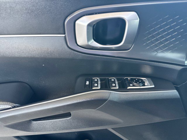 Used 2024 Kia Sorento S AWD/4WD image 11