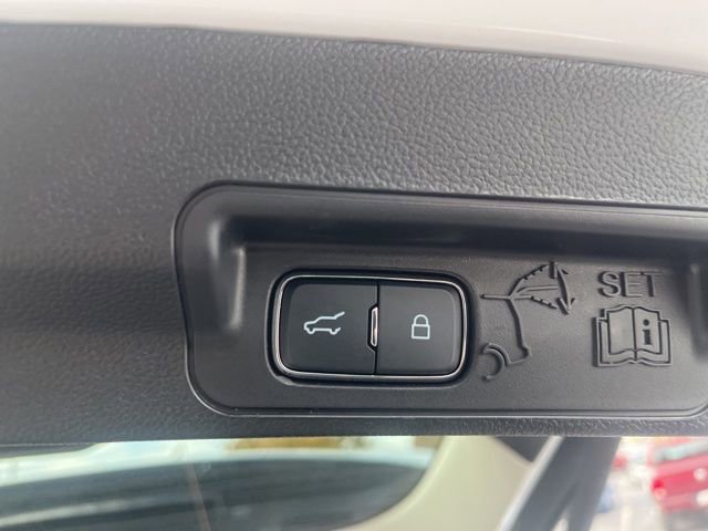 Certified 2025 Ford Explorer Active image 11