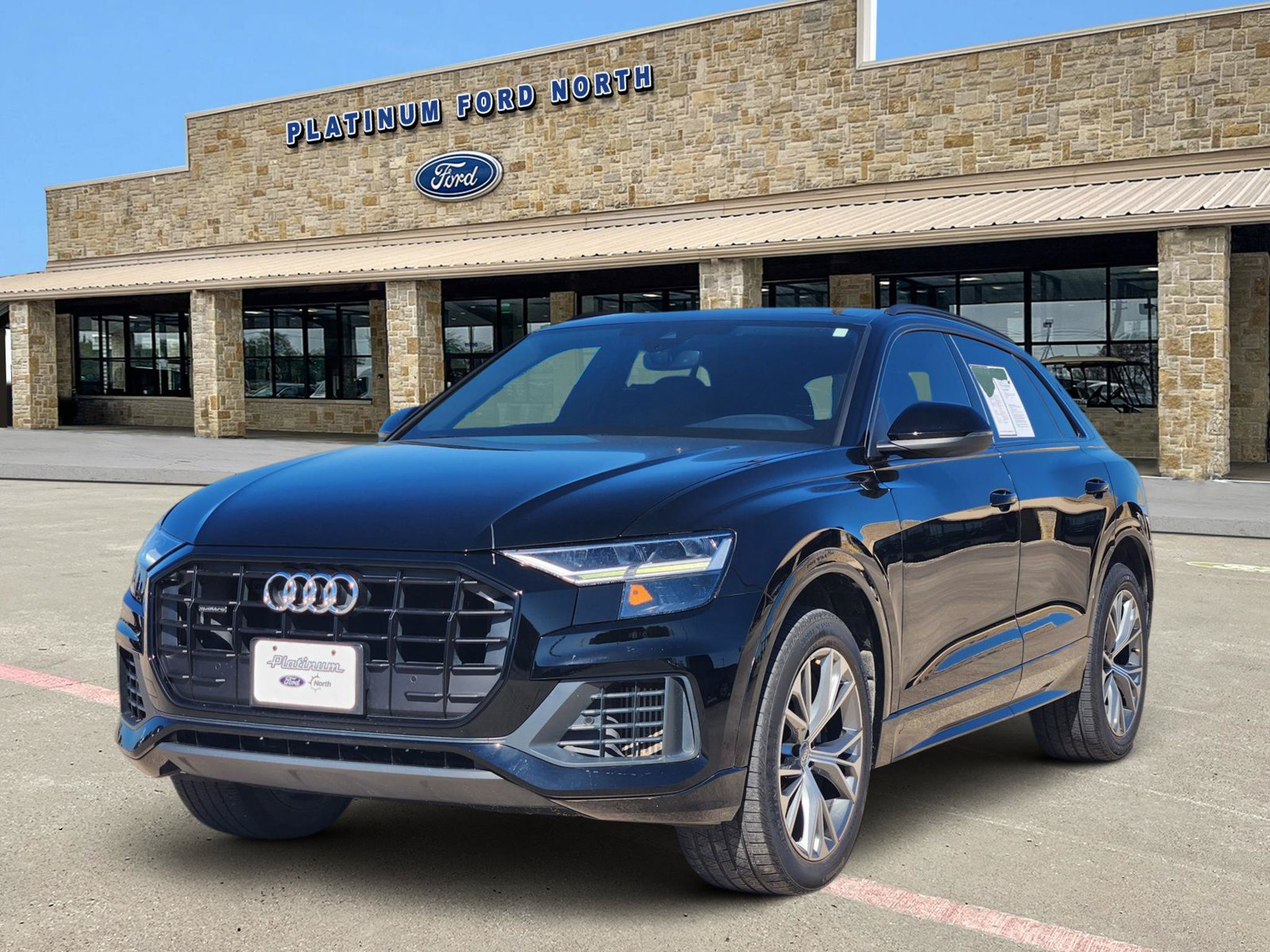 Used 2020 Audi Q8 Premium w/ Black Optic Package AWD/4WD image 2