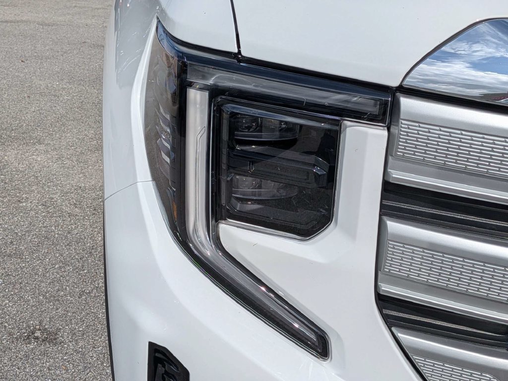 Certified 2024 GMC Sierra 1500 SLE RWD image 10