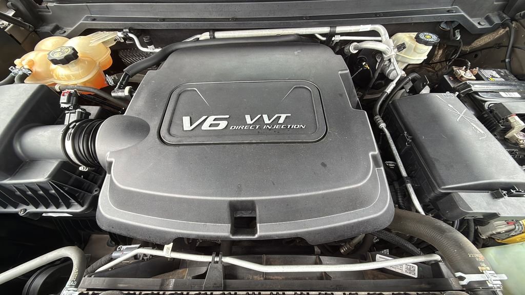 Used 2016 Chevrolet Colorado LT w/ LT Convenience Package image 24