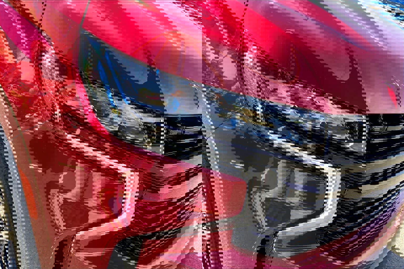 Used 2023 Chevrolet Suburban RST w/ Luxury Package image 28