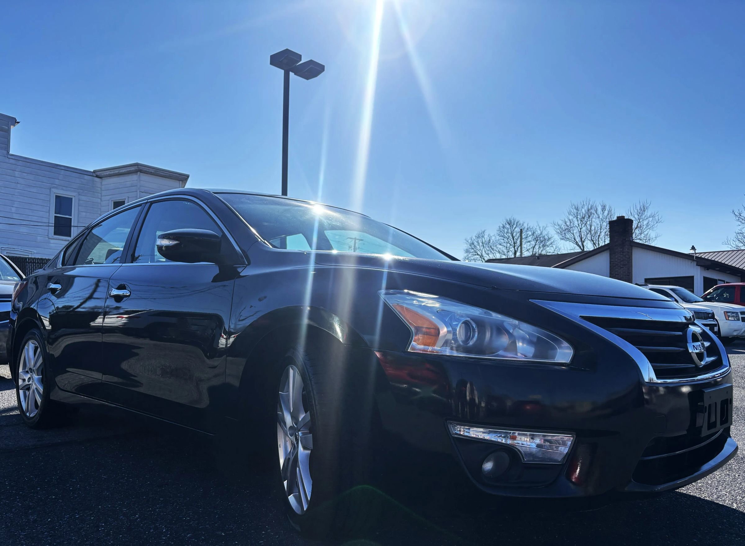 Used 2013 Nissan Altima 3.5 SL w/ Technology Pkg image 3