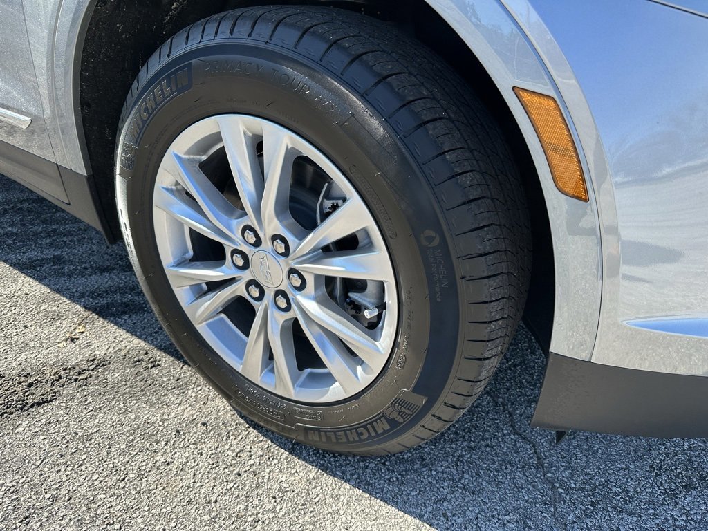 New 2026 Cadillac XT5 Luxury w/ LPO, Floor Liner Package image 7