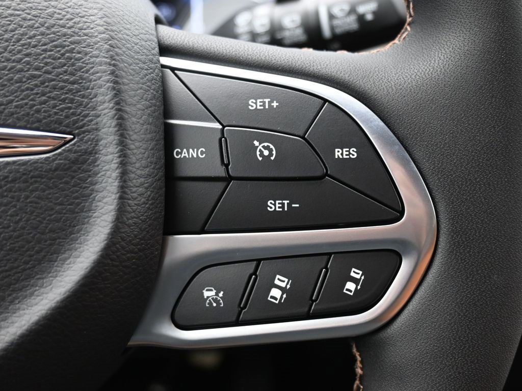 New 2026 Chrysler Pacifica Pinnacle image 24