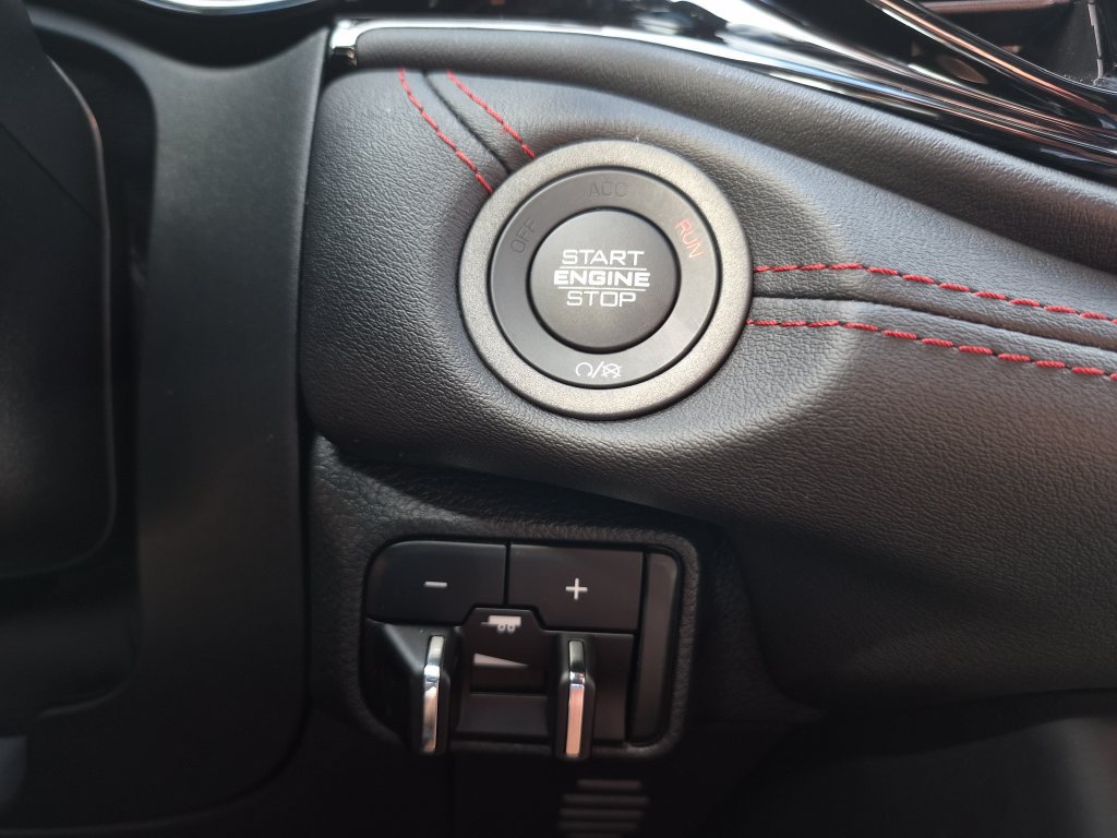 Used 2025 Dodge Durango GT AWD/4WD image 31