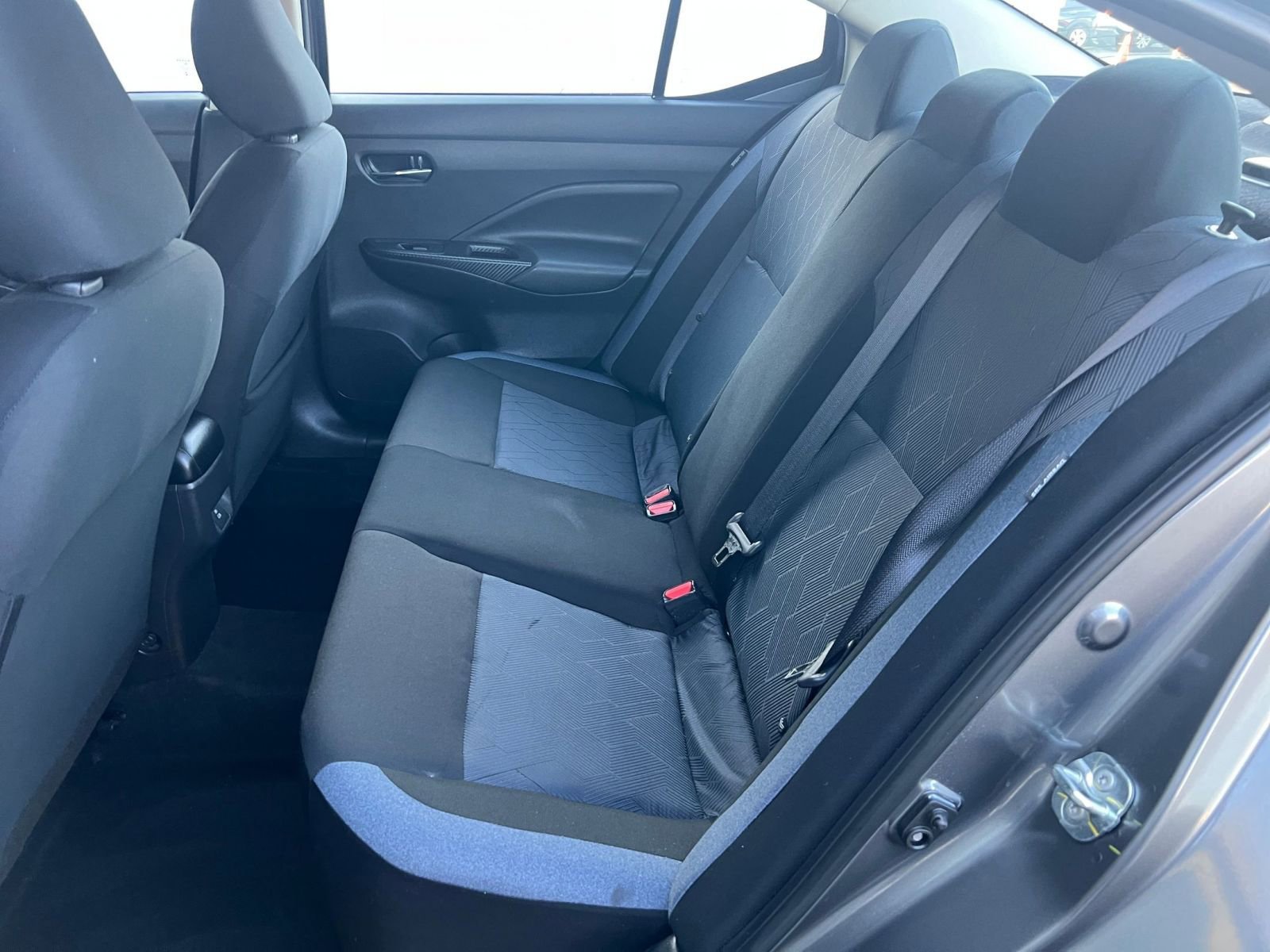 Used 2025 Nissan Versa SV image 23