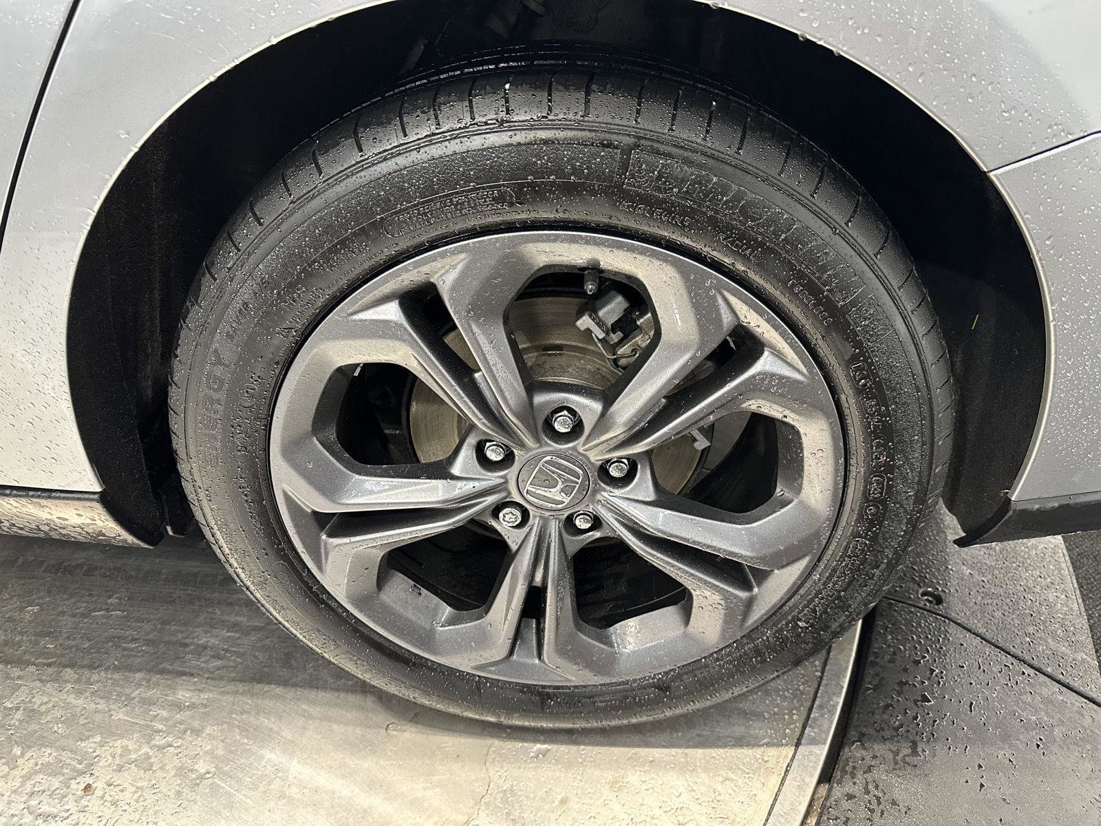 Certified 2023 Honda Accord EX image 9