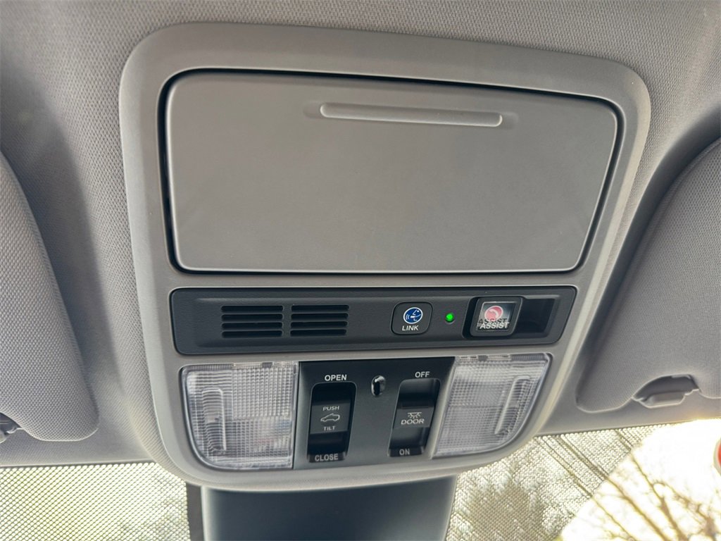 Used 2023 Honda Odyssey Touring image 27