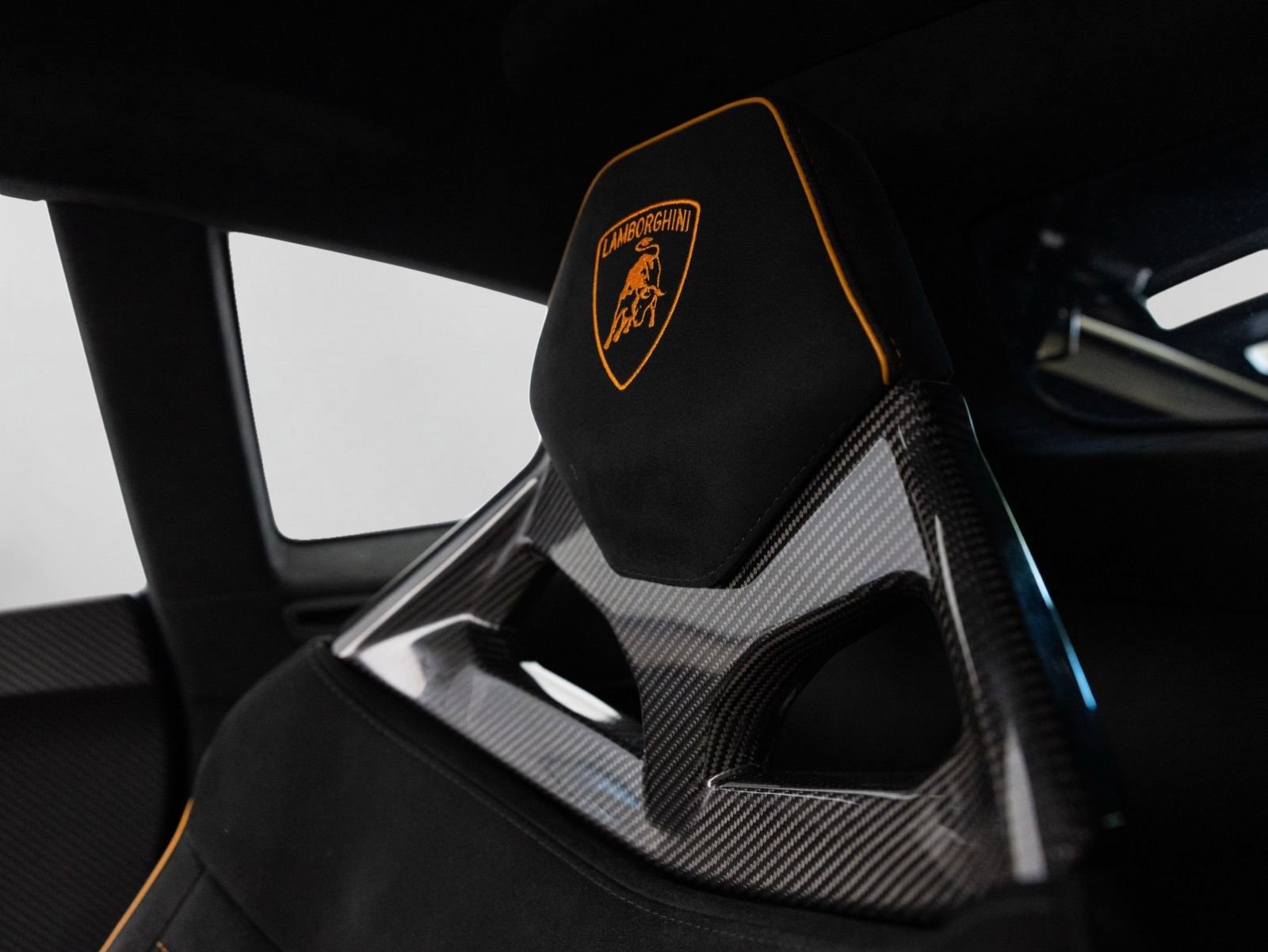Used 2022 Lamborghini Huracan STO RWD image 30