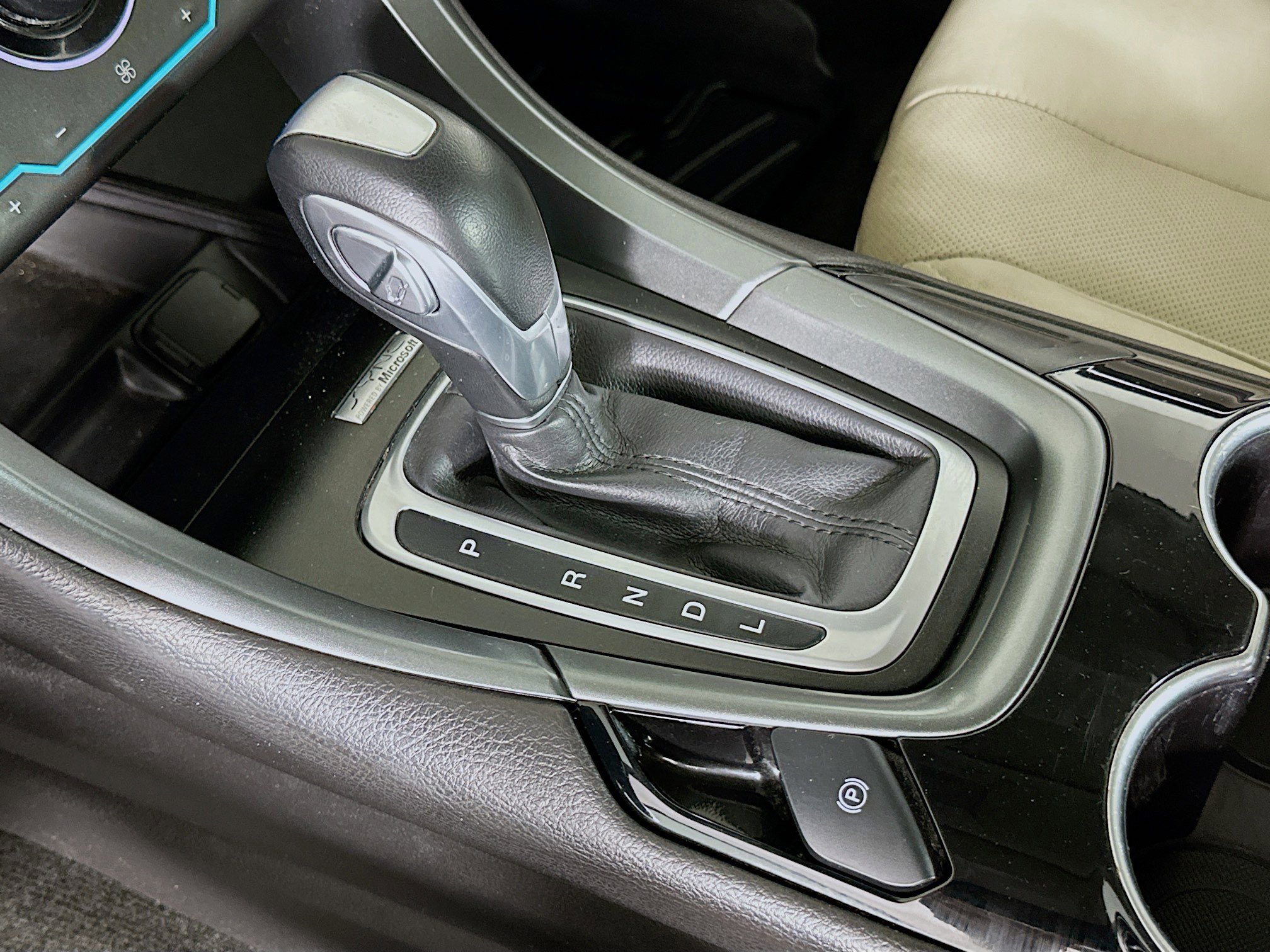 Used 2015 Ford Fusion Titanium image 24