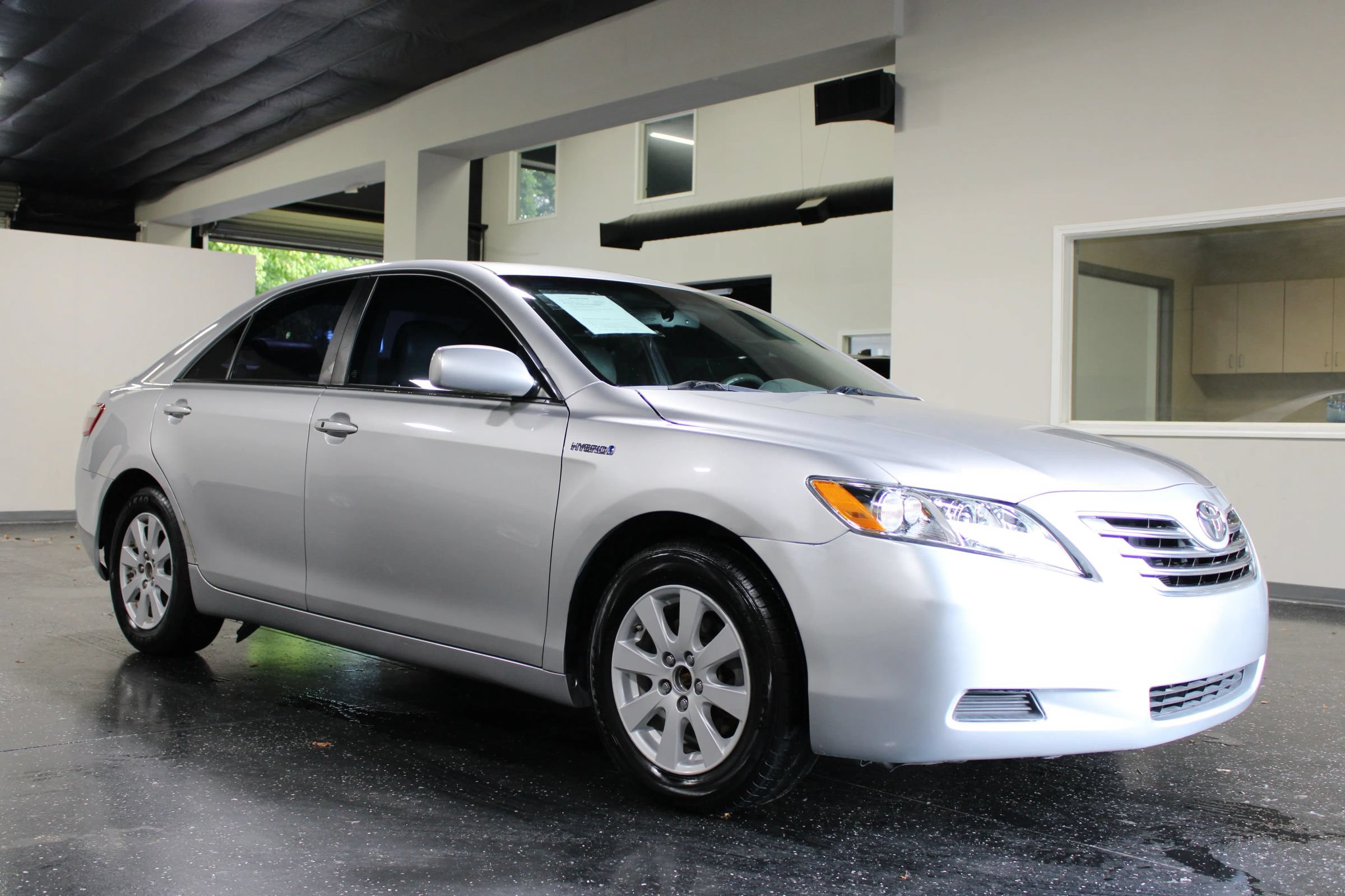 Used 2009 Toyota Camry Hybrid FWD image 1